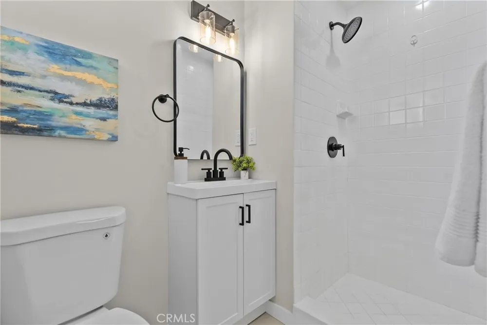 512 E Lingard Lancaster, CA 93535