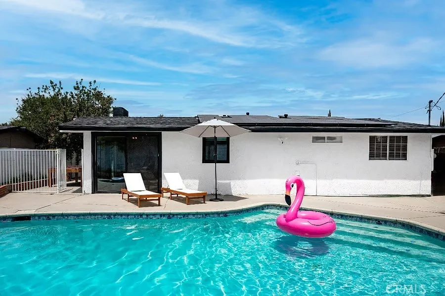 20660 Lemay Street Winnetka, CA 91306