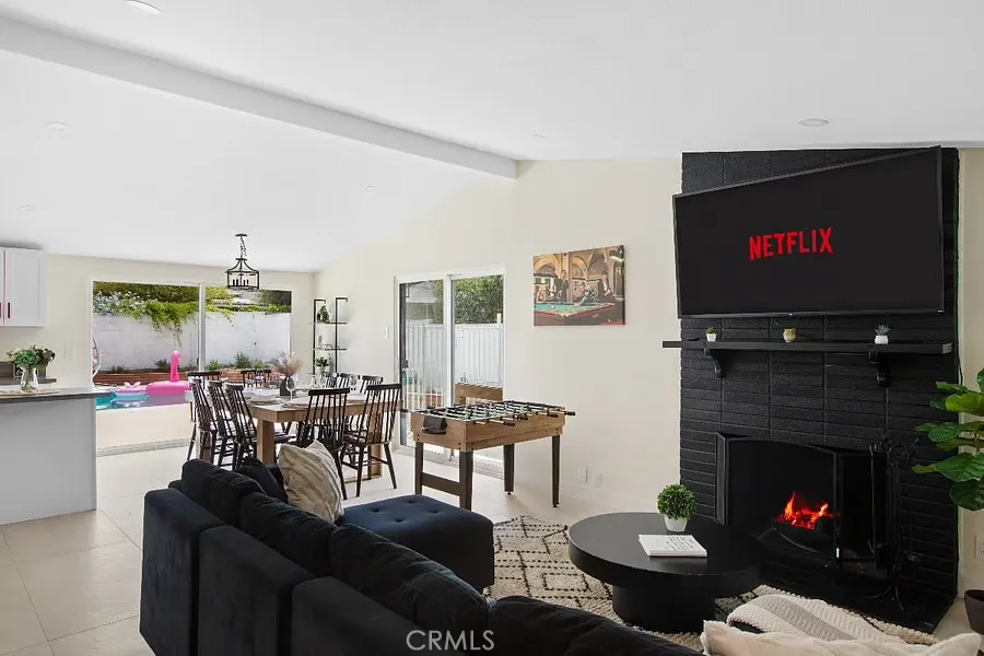 20660 Lemay Street Winnetka, CA 91306