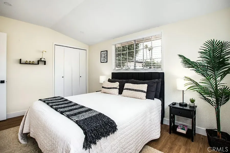 20660 Lemay Street Winnetka, CA 91306