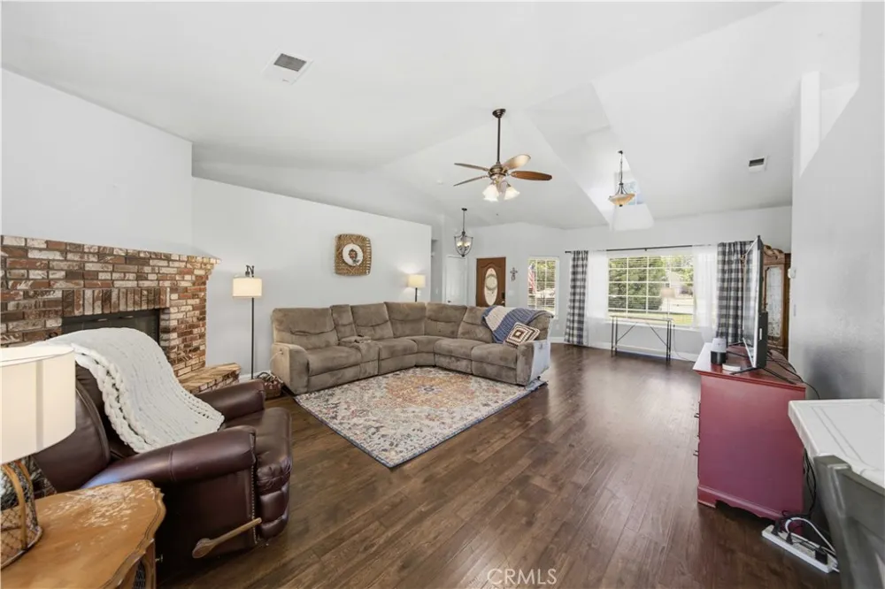 29960 Caddy Lane Tehachapi, CA 93561