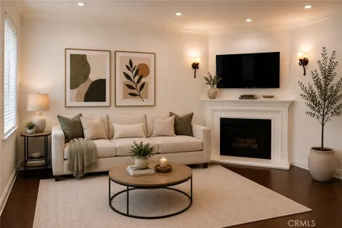 4128 Whitsett #101