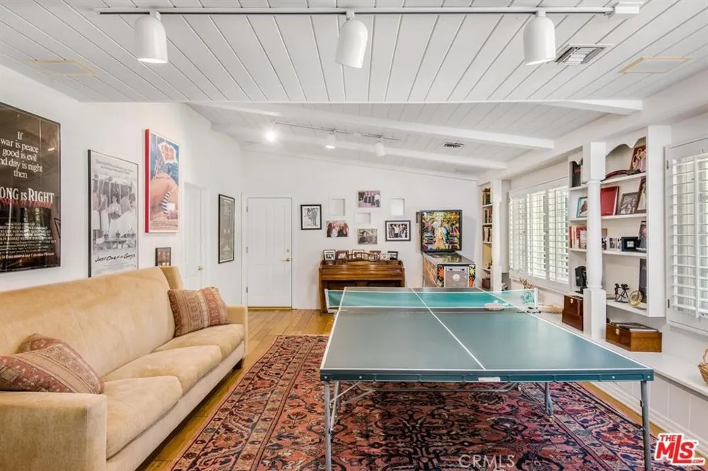 5255 ROUND MEADOW ROAD Hidden Hills, CA 91302