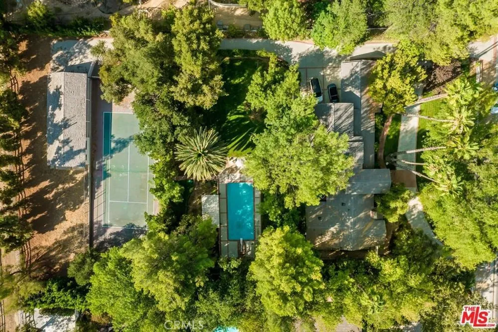 5255 ROUND MEADOW ROAD Hidden Hills, CA 91302