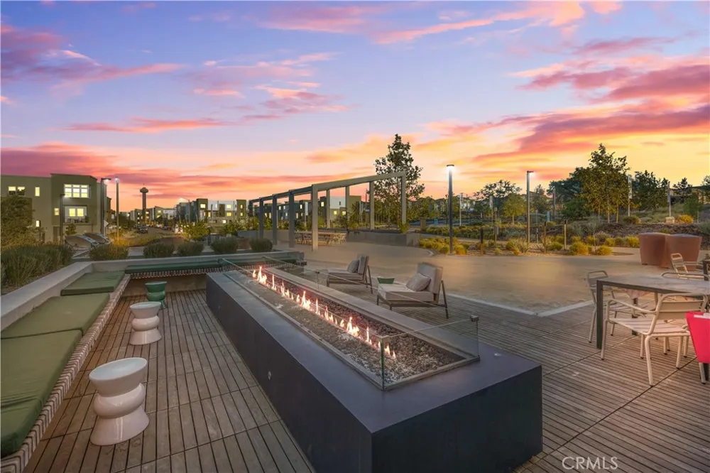 27367 Thunder Ridge Court Valencia, CA 91381