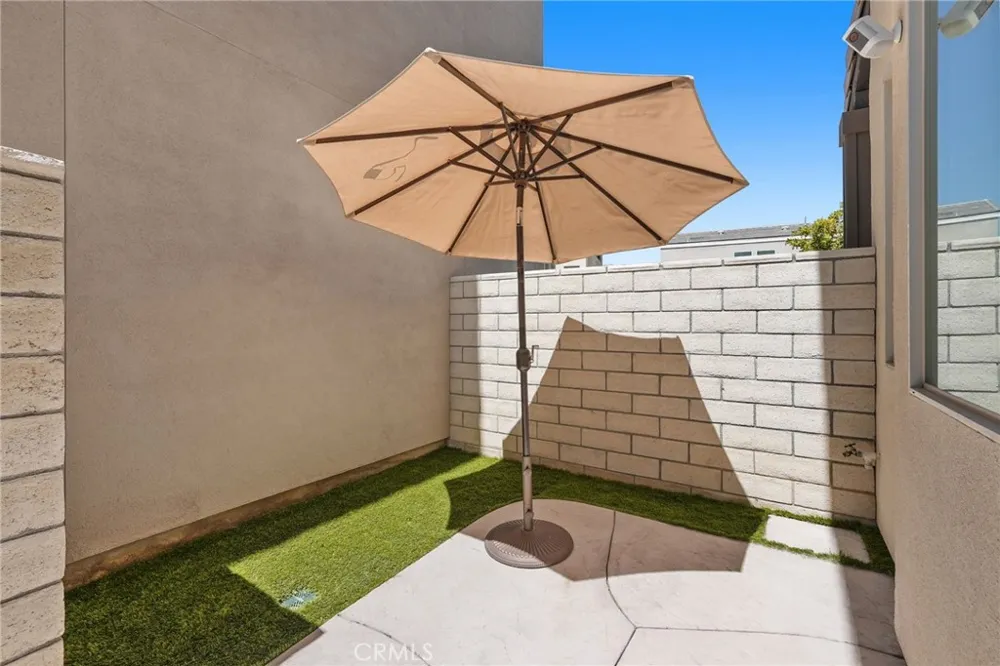 27367 Thunder Ridge Court Valencia, CA 91381