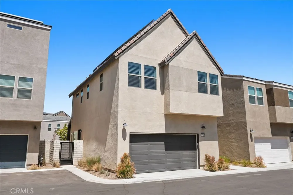 27367 Thunder Ridge Court Valencia, CA 91381