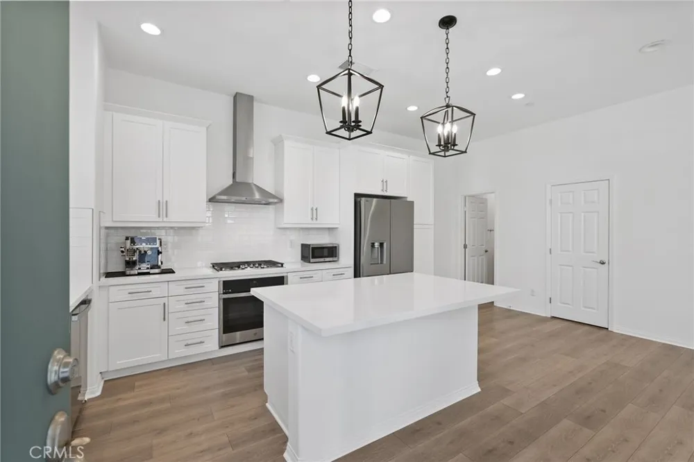 27367 Thunder Ridge Court Valencia, CA 91381
