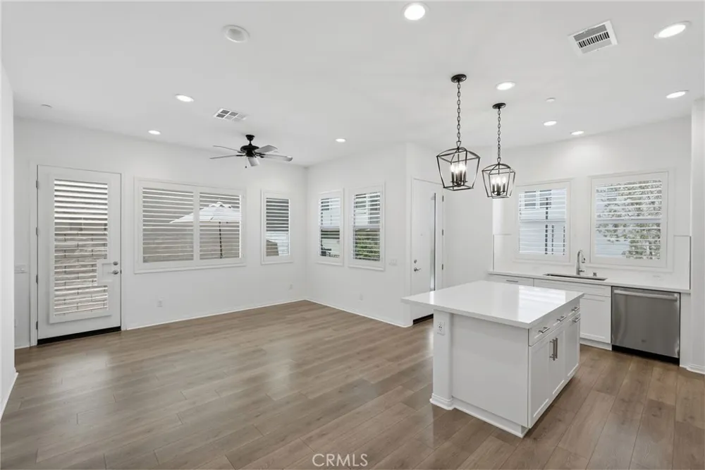 27367 Thunder Ridge Court Valencia, CA 91381