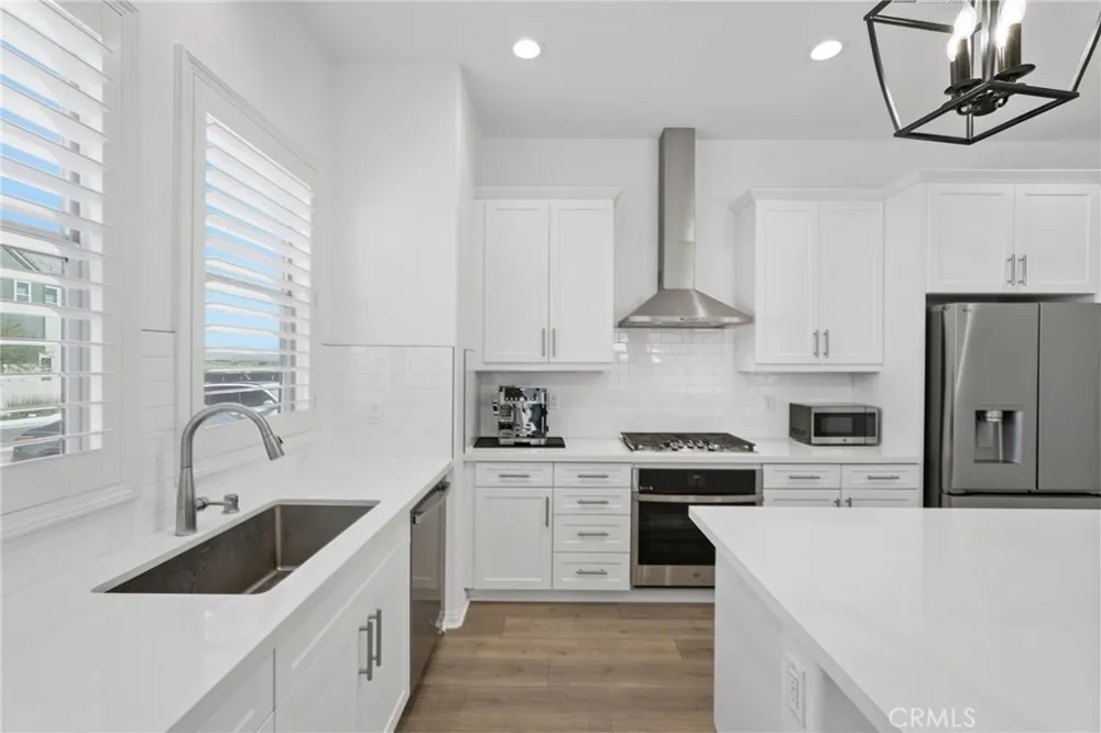 27367 Thunder Ridge Court Valencia, CA 91381