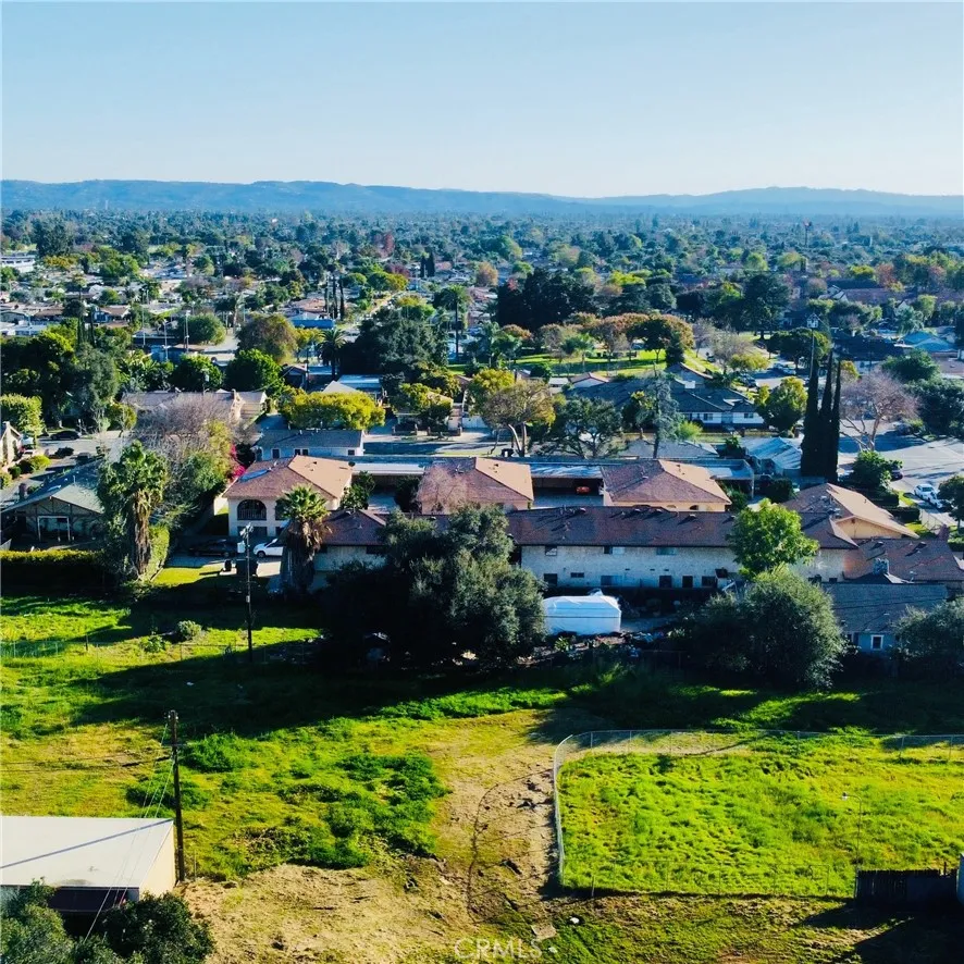 518 E Foothill Azusa, CA 91702