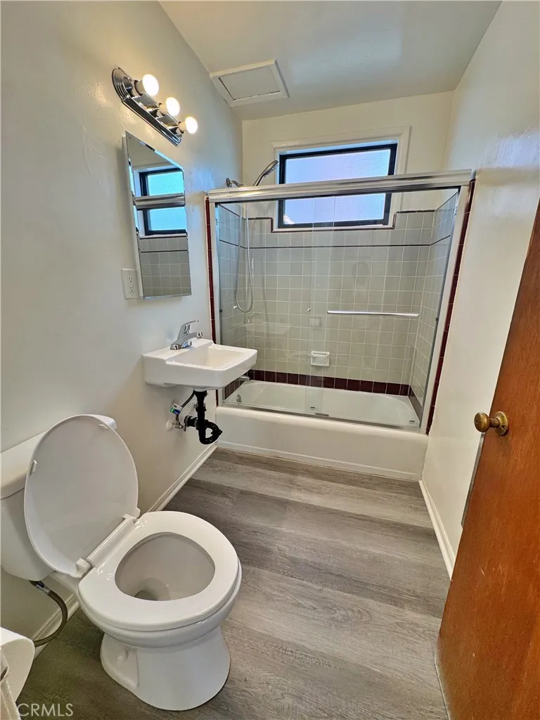 337 S Occidental Boulevard #18 Los Angeles, CA 90057