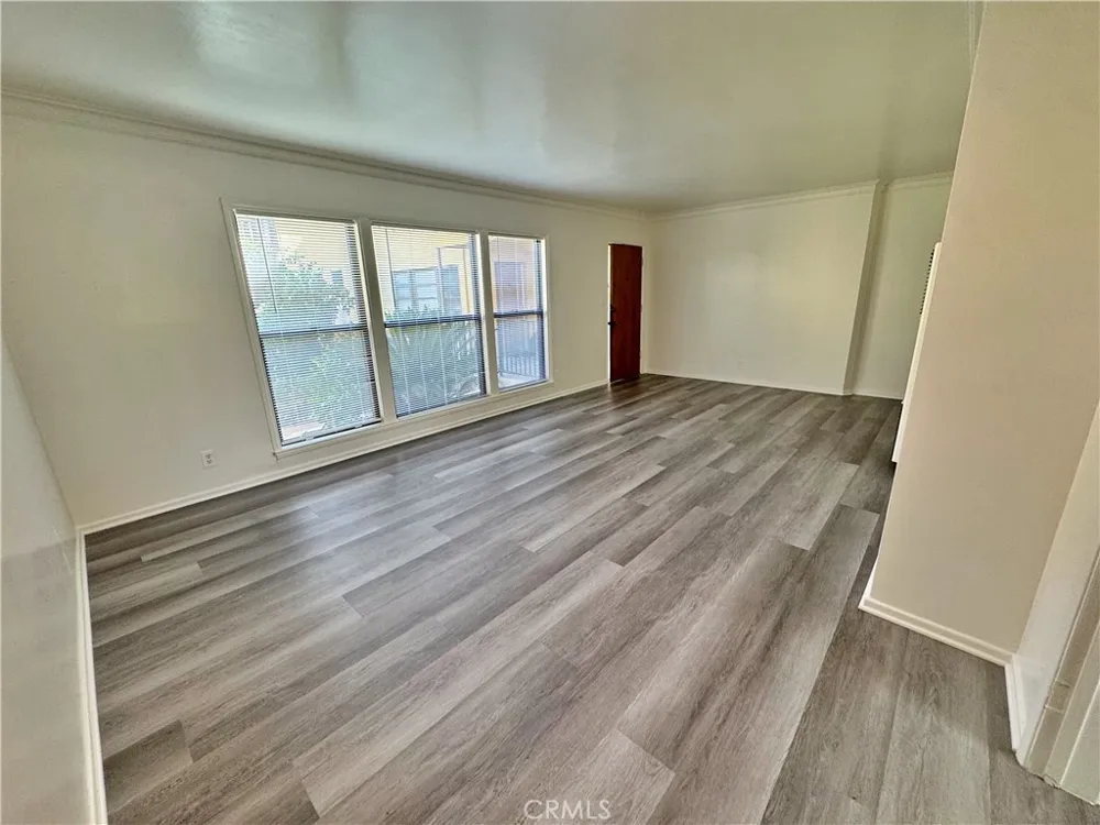 337 S Occidental Boulevard #18 Los Angeles, CA 90057