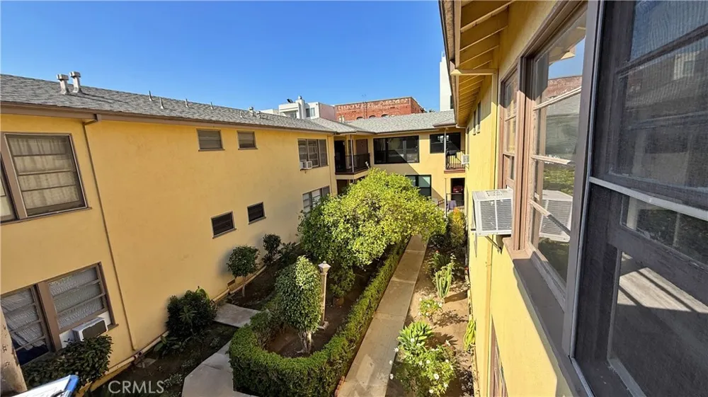 337 S Occidental Boulevard #18 Los Angeles, CA 90057