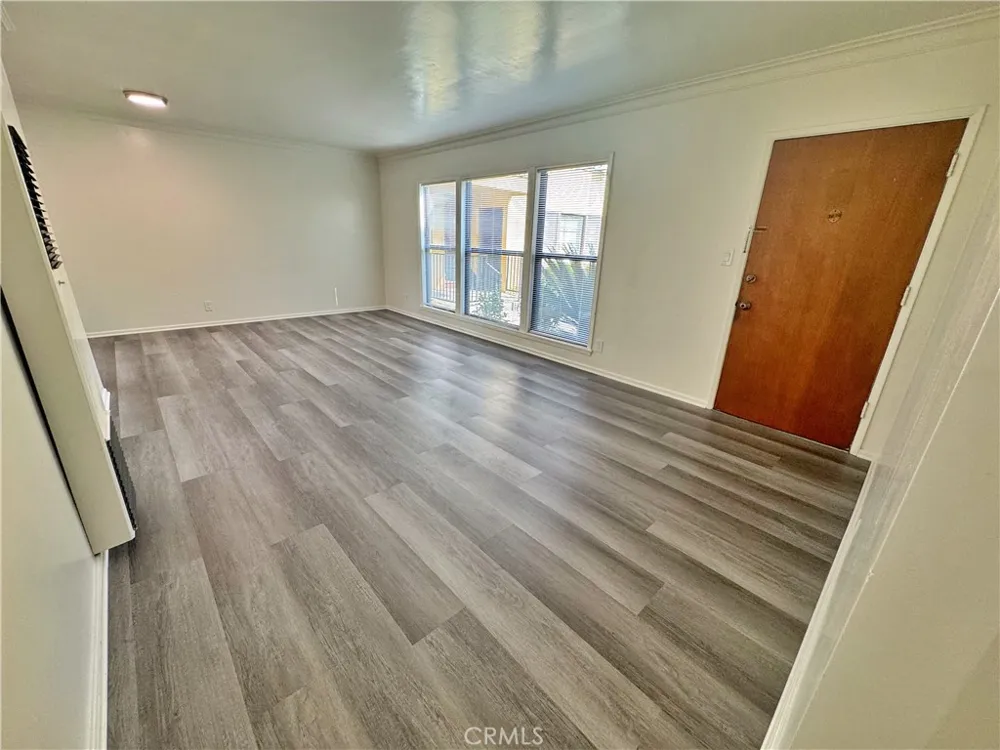 337 S Occidental Boulevard #18 Los Angeles, CA 90057