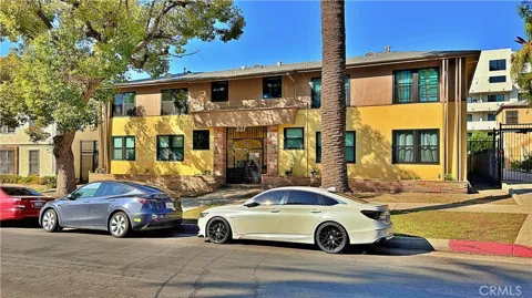 337 S Occidental Boulevard #12