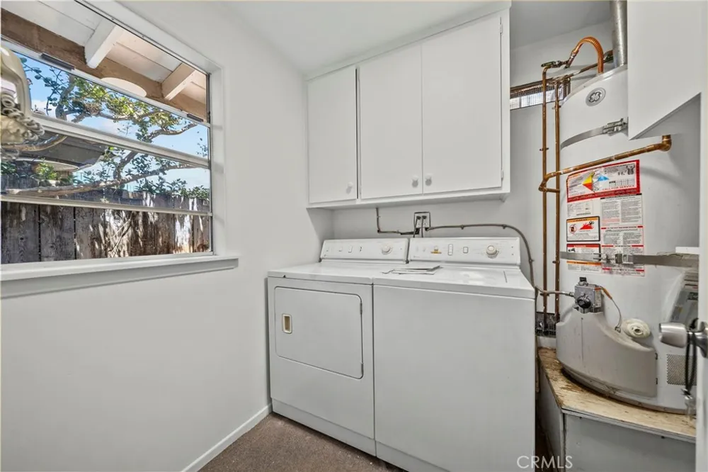 10106 Petit North Hills, CA 91343