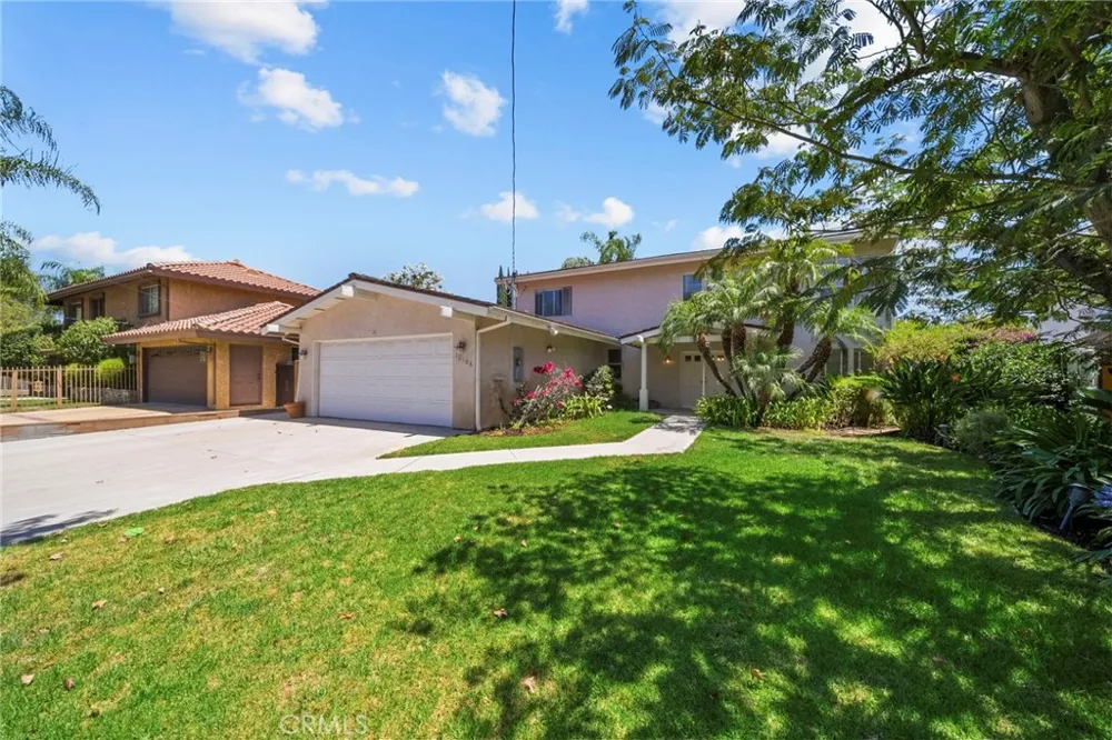 10106 Petit North Hills, CA 91343