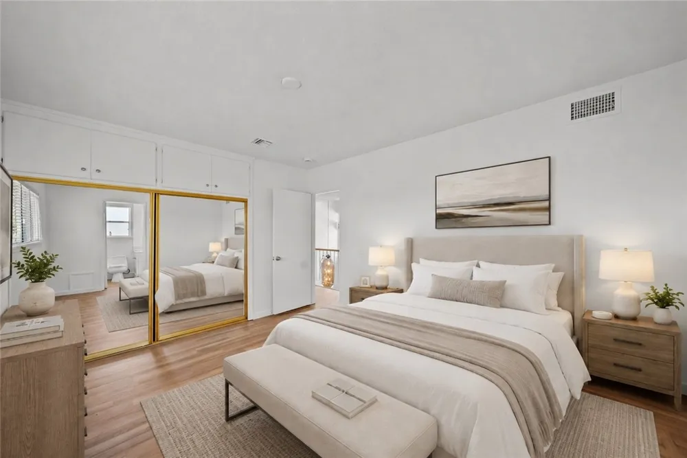 10106 Petit North Hills, CA 91343