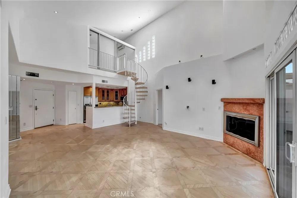 4477 Woodman Avenue #305 Sherman Oaks, CA 91423