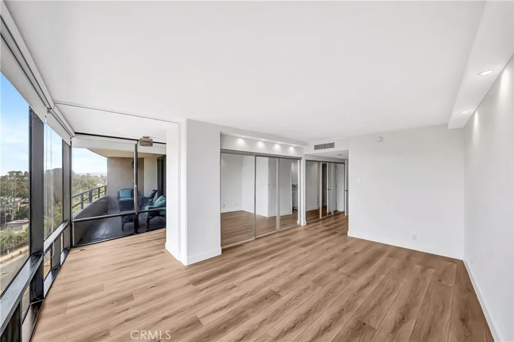 4316 Marina City Drive #227 Marina del Rey, CA 90292