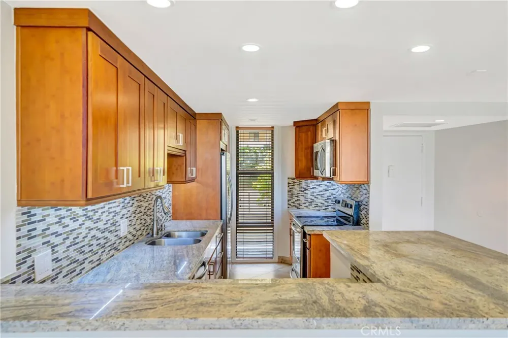 4316 Marina City Drive #227 Marina del Rey, CA 90292