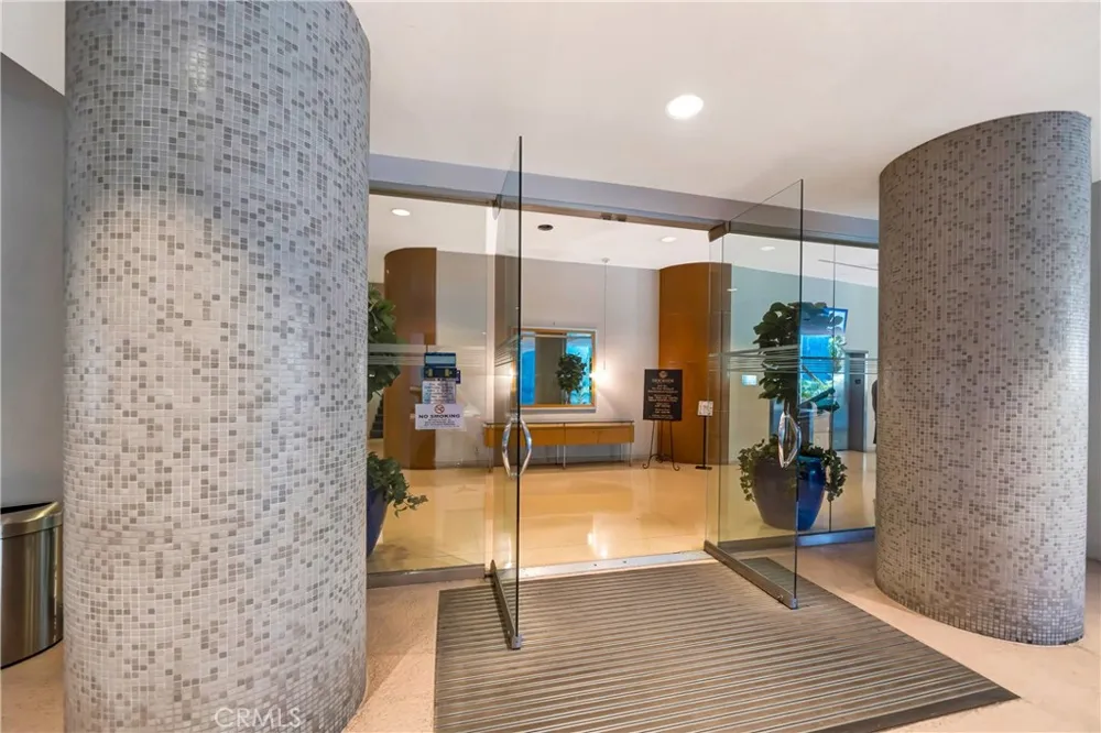 4316 Marina City Drive #227 Marina del Rey, CA 90292