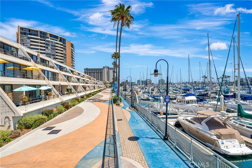 4316 Marina City Drive #227 Marina del Rey, CA 90292