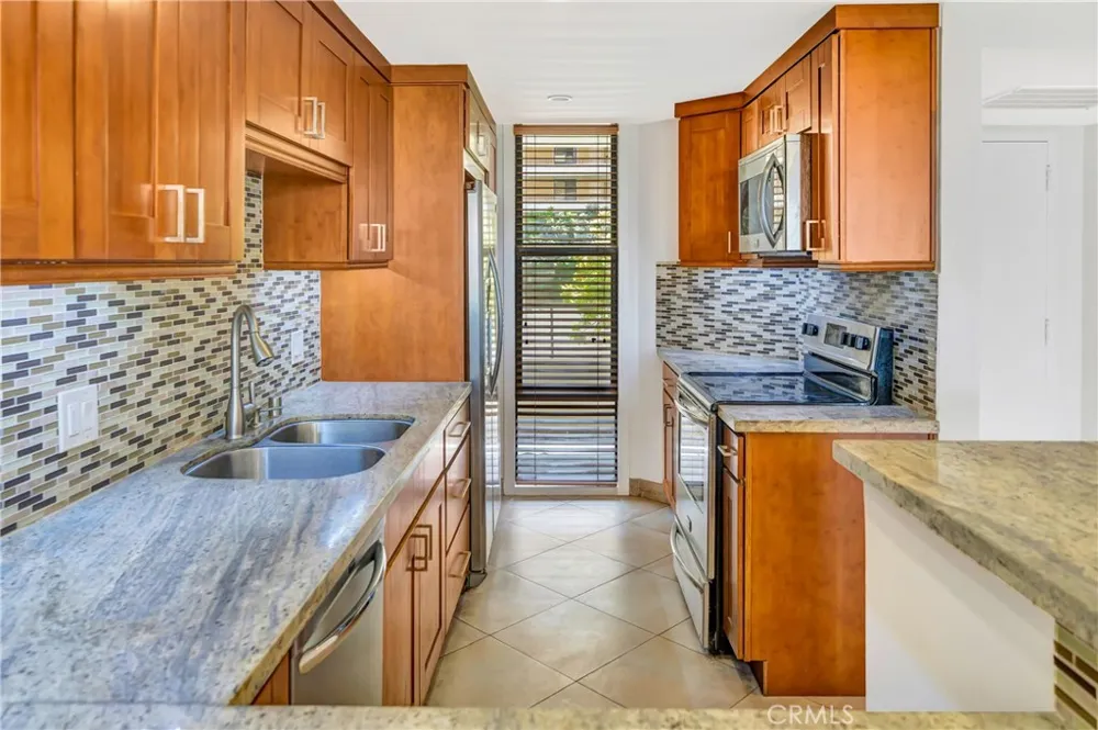 4316 Marina City Drive #227 Marina del Rey, CA 90292