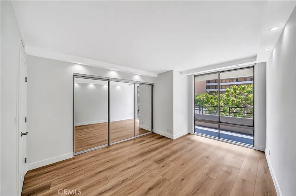 4316 Marina City Drive #227 Marina del Rey, CA 90292