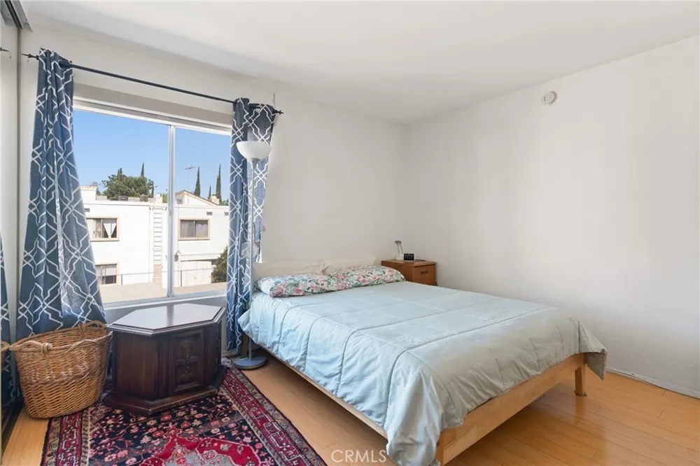 18350 Hatteras Street #267 Tarzana, CA 91356