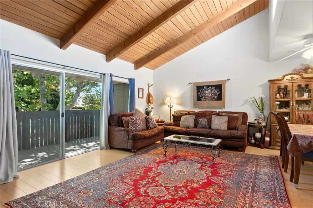 18350 Hatteras Street #267 Tarzana, CA 91356