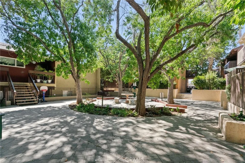 18350 Hatteras Street #267 Tarzana, CA 91356