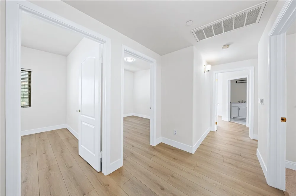 421 E Santa Anita #301 Burbank, CA 91501