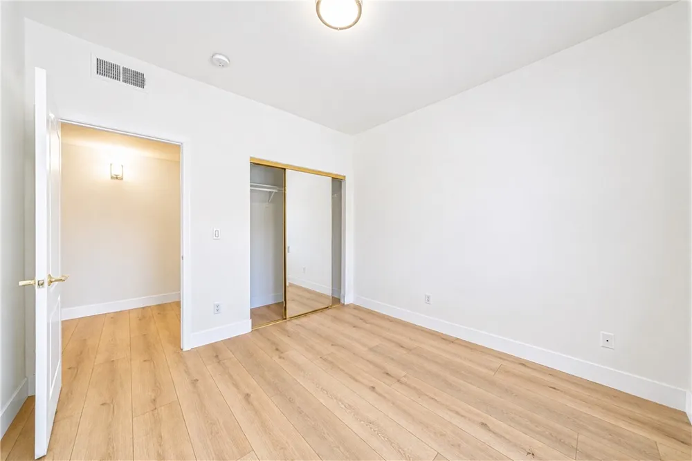 421 E Santa Anita #301 Burbank, CA 91501