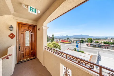 421 E Santa Anita #301