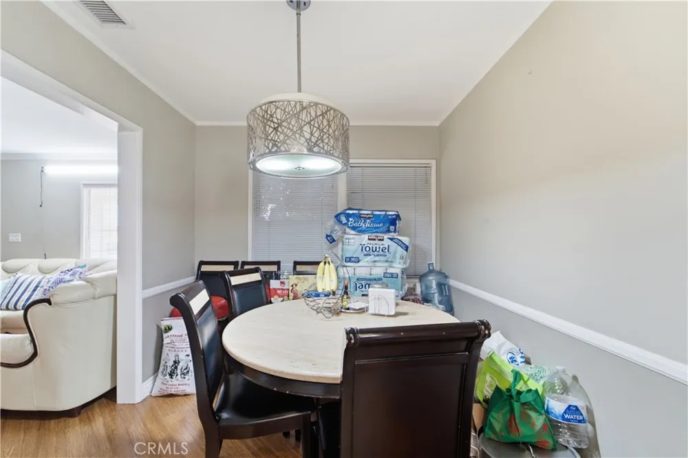 18823 Chase Northridge, CA 91324