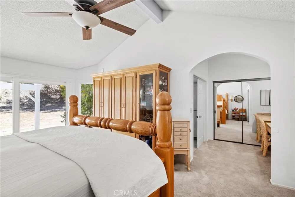 11934 Rexbon Granada Hills, CA 91344