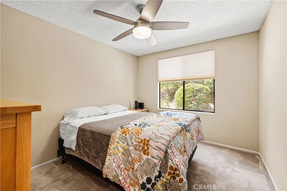 11934 Rexbon Granada Hills, CA 91344
