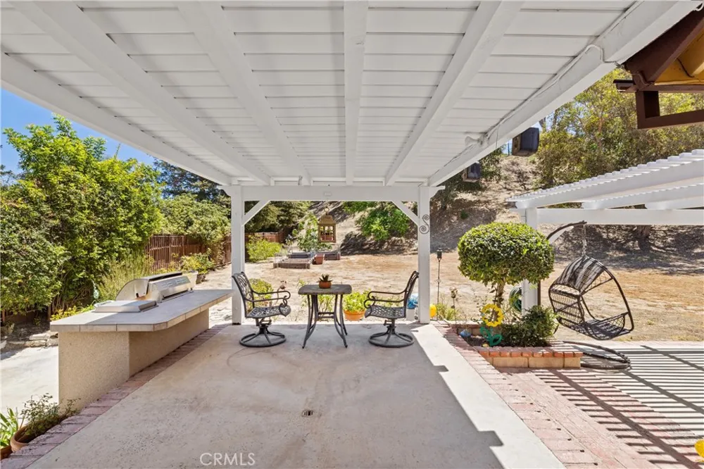 11934 Rexbon Granada Hills, CA 91344