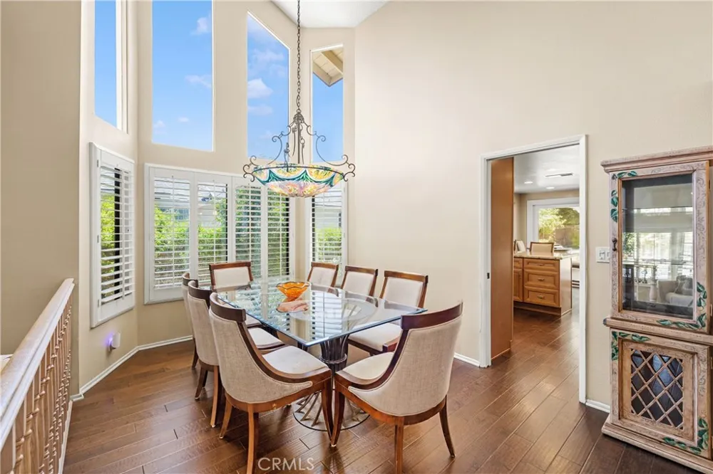 11934 Rexbon Granada Hills, CA 91344