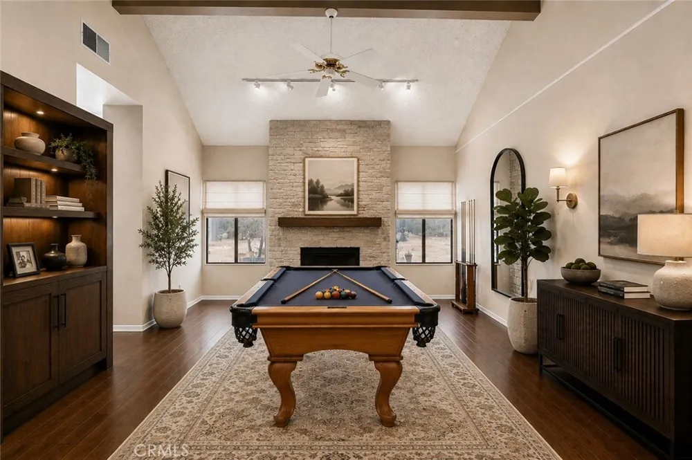 11934 Rexbon Granada Hills, CA 91344