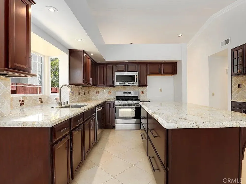 37721 Harvey Street Palmdale, CA 93550