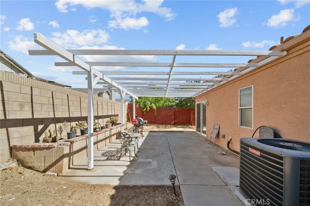 37721 Harvey Street Palmdale, CA 93550