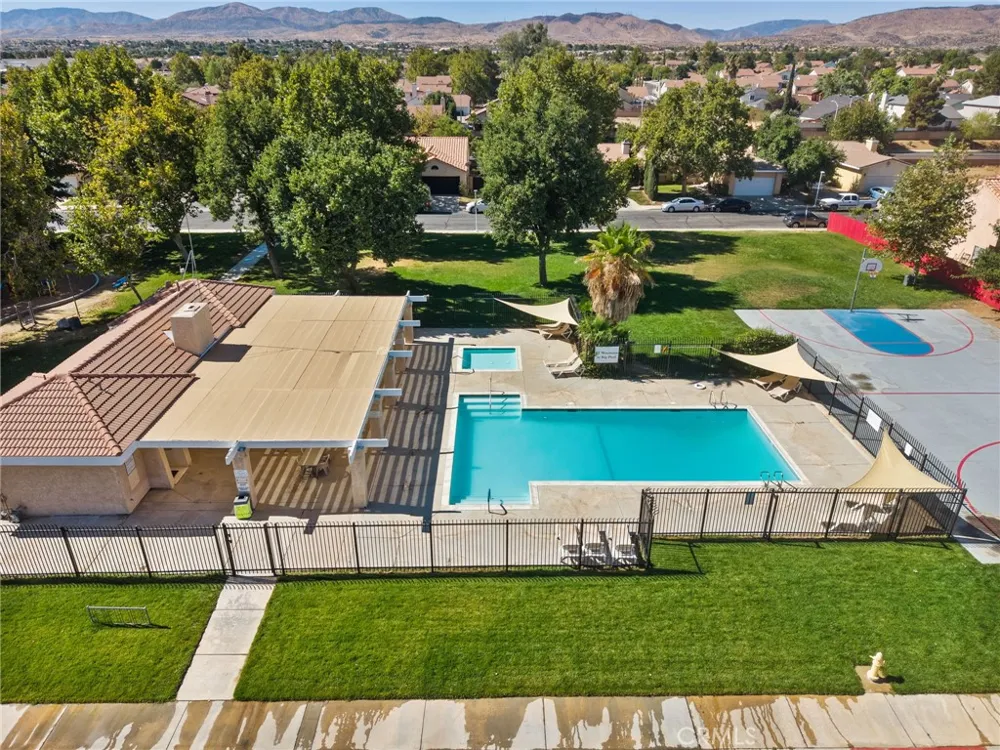 37721 Harvey Street Palmdale, CA 93550