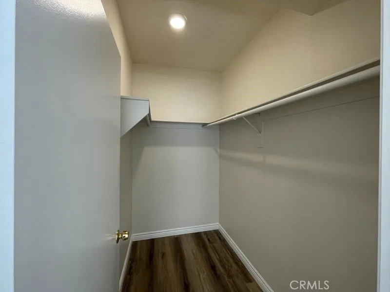 11459 Collins #113 North Hollywood, CA 91601