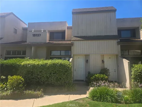 15137 Magnolia Boulevard #C