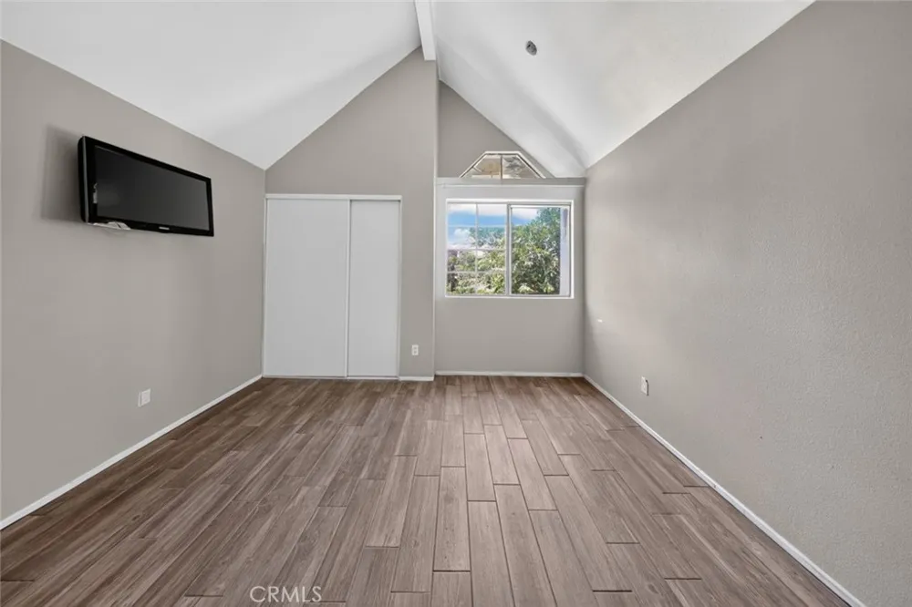 9540 Sepulveda #11 North Hills, CA 91343