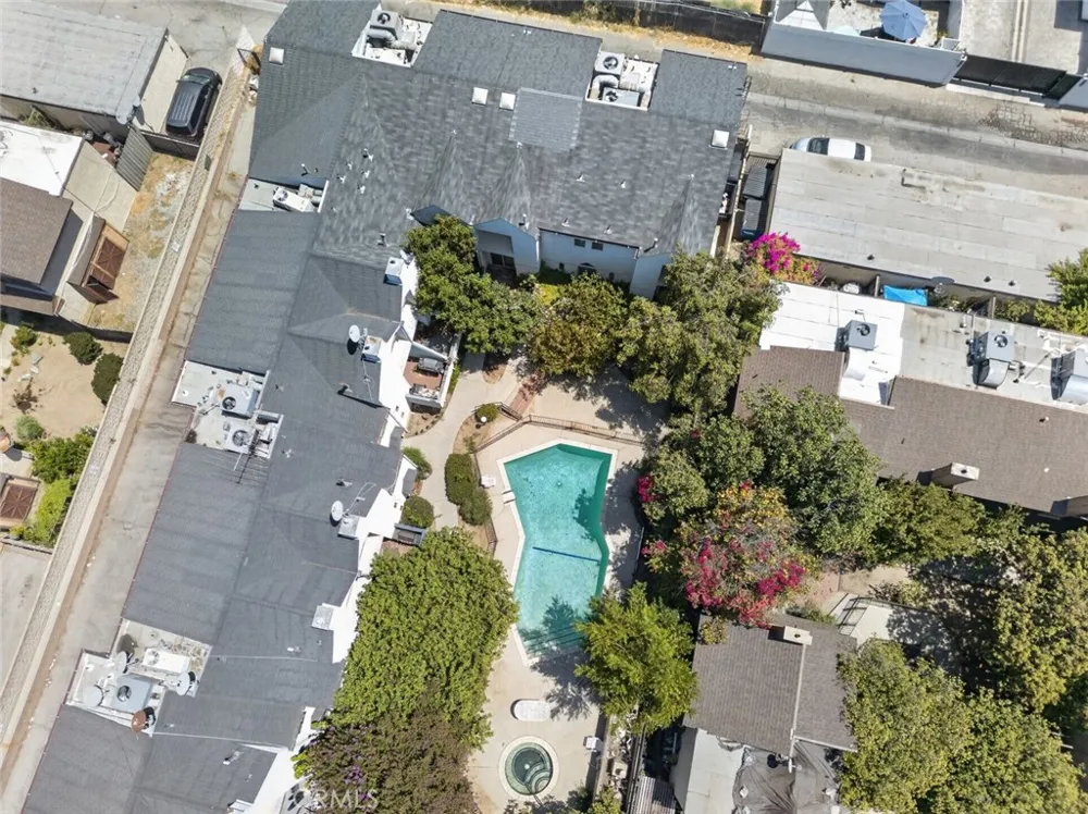 9540 Sepulveda #11 North Hills, CA 91343