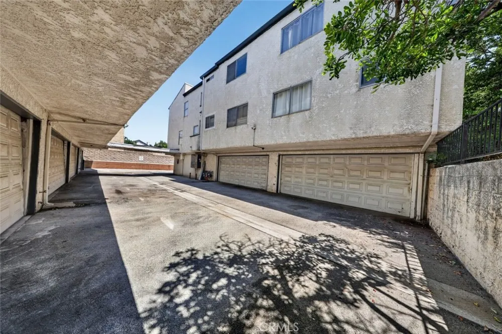9540 Sepulveda #11 North Hills, CA 91343